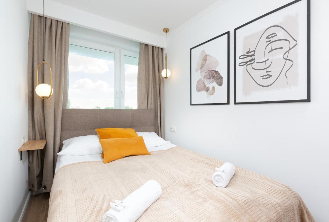 Metro Marymont Apartment By Noclegi Renters وارسو المظهر الخارجي الصورة