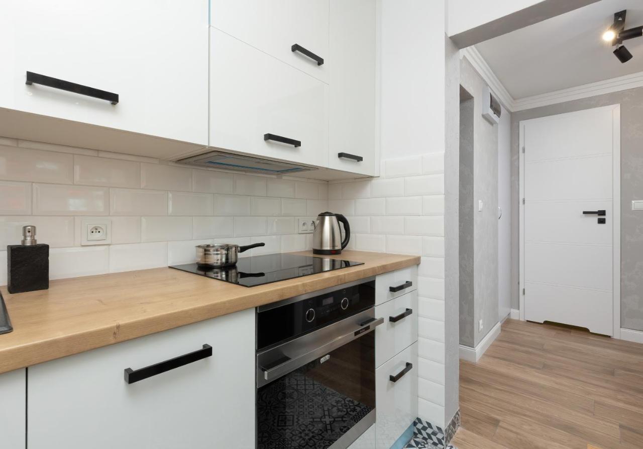 Metro Marymont Apartment By Noclegi Renters وارسو المظهر الخارجي الصورة